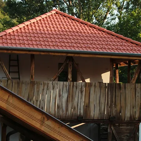 ижата 2 Сasa de vacaciones